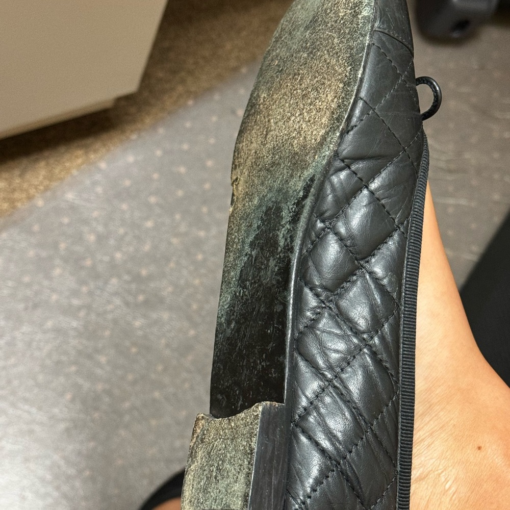 Chanel Aged Calfskin Ballet Flats S39 - Picture 4 of 6